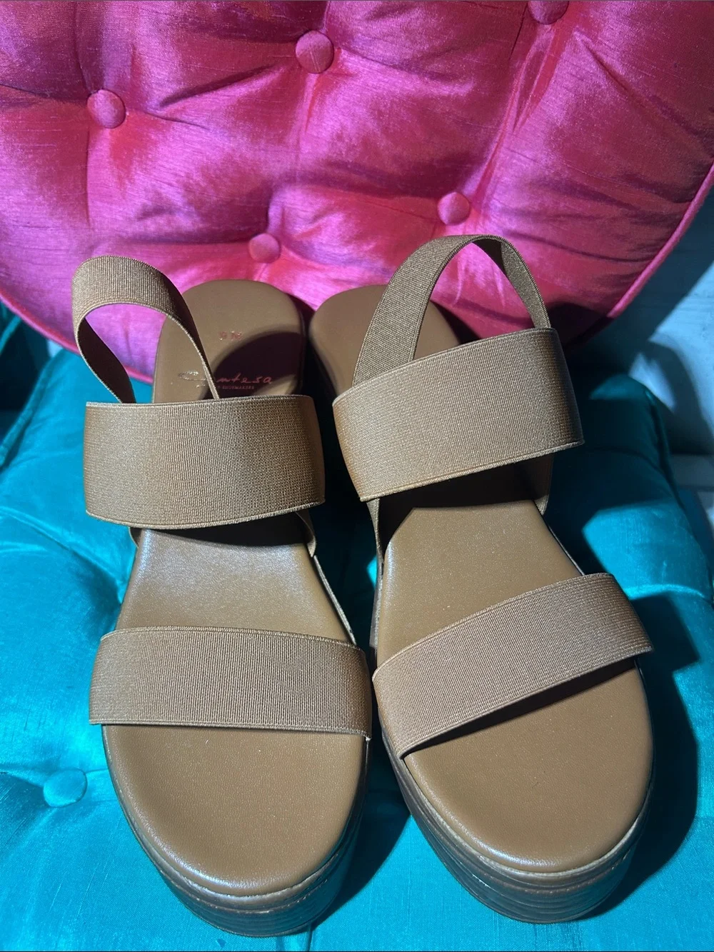 Contessa Made in Italy Brown Elastic Strap Wedge Sandals Size 9